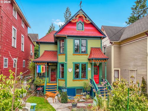 143 Washington St, Astoria, OR, 97103-6005 | Card Image