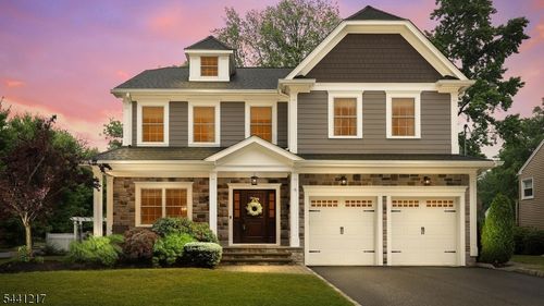 621 Green Briar Ct, Westfield, NJ, 07090-3603 | Card Image