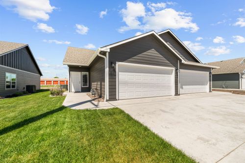 2732 Tim Rogers Ln, Salina, KS, 67401-7176 | Card Image