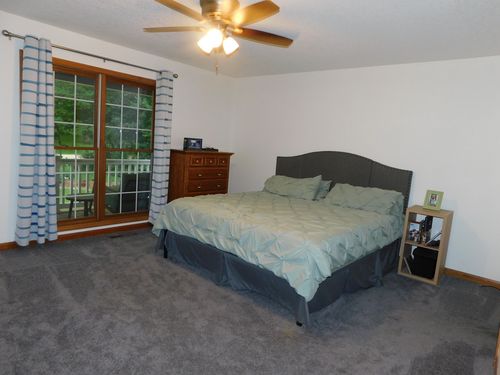 2780 S Forsythia Ln, Saint Anne, IL, 60964-5607 | Card Image