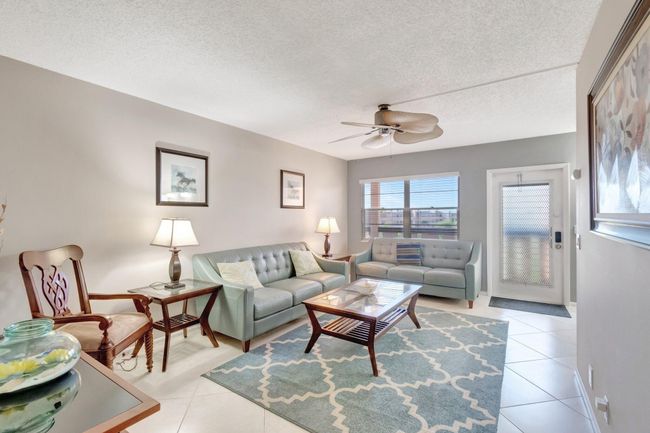 4049 Wolverton C, Condo with 2 bedrooms, 2 bathrooms and null parking in Boca Raton FL | Image 10