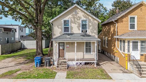 813 Cherry Street, OSHKOSH, WI, 54901 | Card Image