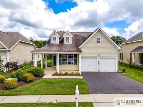 11 Hagerty Ln, Cranbury, NJ, 08512-2735 | Card Image