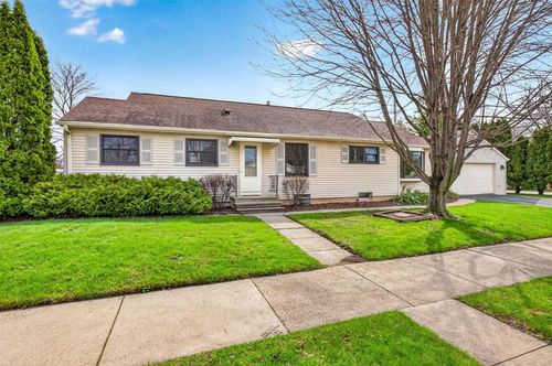 203 E Peckham Street, NEENAH, WI, 54956 | Card Image