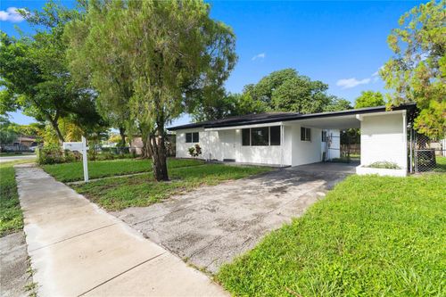 2001 Nw 14th Ave, Fort Lauderdale, FL, 33311-3615 | Card Image