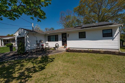 59 Serene Pl, Hauppauge, NY, 11788-3534 | Card Image
