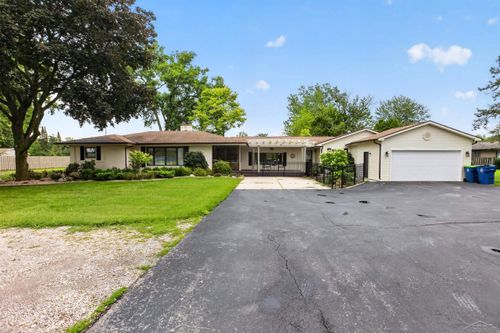 3850 Midland Road, Saginaw Charter Township, MI, 48603 | Card Image