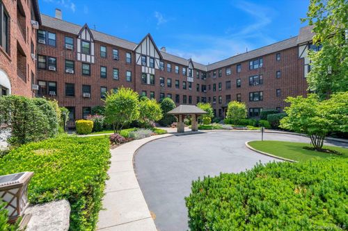 c1-240 Bronxville Road, Yonkers, NY, 10708 | Card Image
