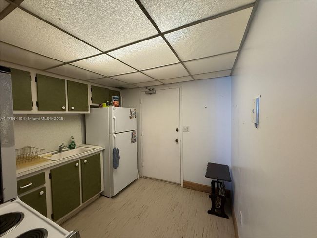 APT-707 - 401 Ocean Dr, Condo with 0 bedrooms, 1 bathrooms and null parking in Miami Beach FL | Image 20