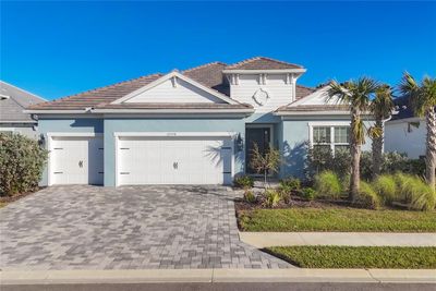 12450 Vieste Court, House other with 3 bedrooms, 3 bathrooms and null parking in Venice FL | Image 3