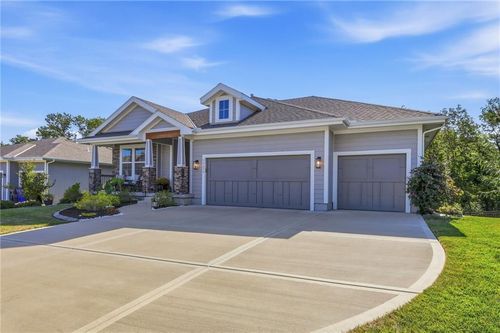 11653 S Barker Rd, Olathe, KS, 66061-2986 | Card Image