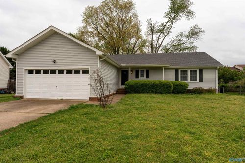 104 Westminster Way, Madison, AL, 35758-1072 | Card Image