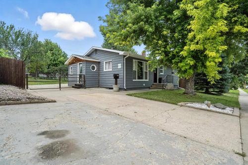 811 Verdale Dr, Spearfish, SD, 57783-1636 | Card Image