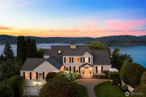 4814 194th Ave Se, Issaquah, WA, 98027-9326 | Card Image