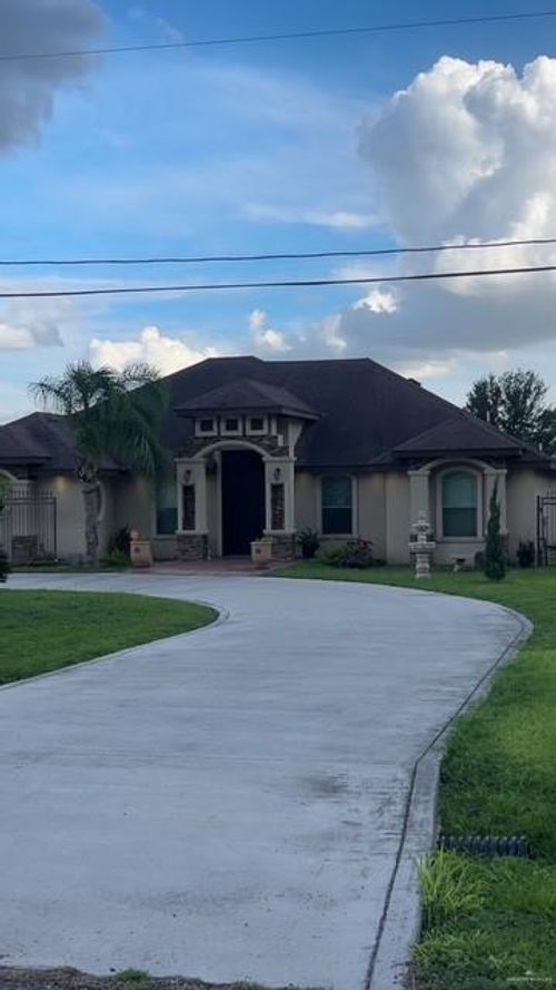 15603 E Davis Rd, Edinburg, TX, 78542-1190 | Card Image