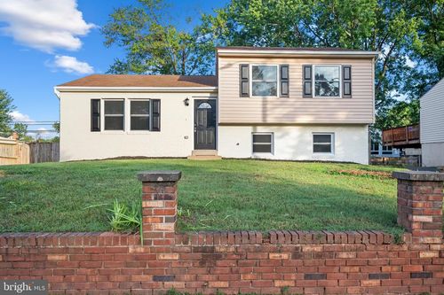 8516 Cavalry Ln, MANASSAS, VA, 20110-4811 | Card Image