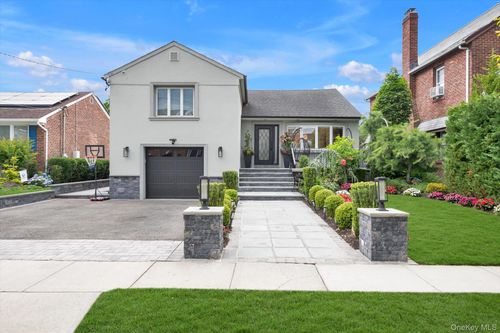 26 Abrams Place, Hempstead, NY, 11563 | Card Image