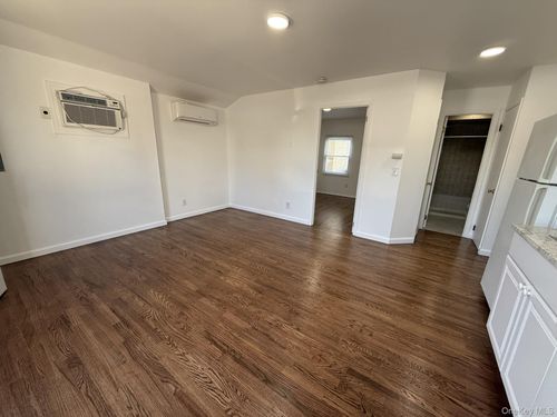 apt-1-355 Bayville Ave, Bayville, NY, 11709-1676 | Card Image