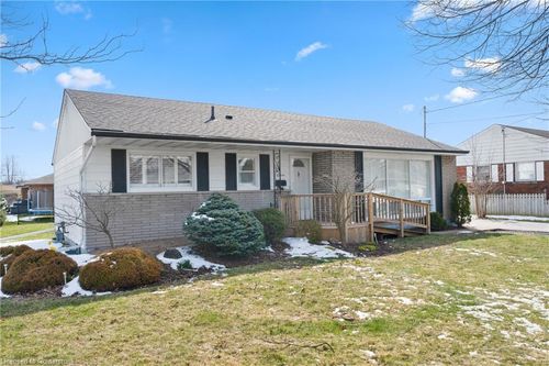 main-538 Lloyd Ave, Welland, ON, L3C2Z5 | Card Image