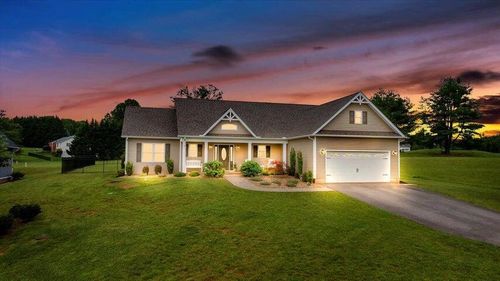 156 Bentgrass Dr, Hardy, VA, 24101-2610 | Card Image
