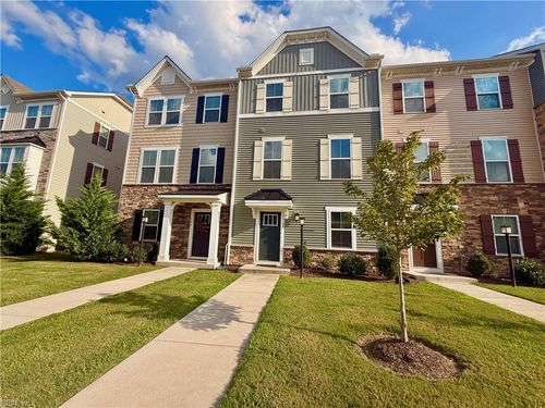 160 Spring Grove Way, Smithfield, VA, 23430 | Card Image