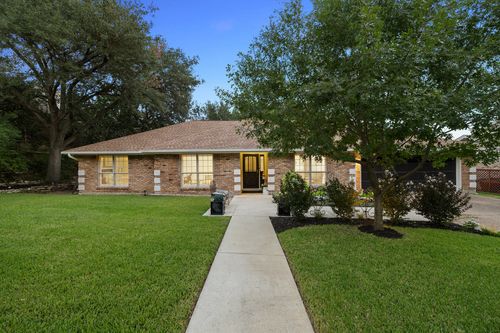 1709 Crested Butte Dr, Austin, TX, 78746-7609 | Card Image