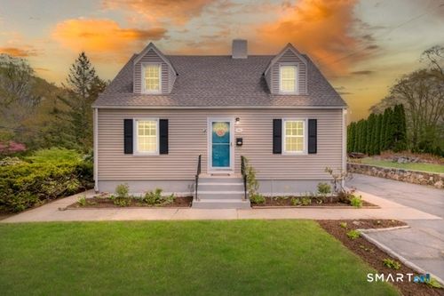 93 Haig Ave, Stamford, CT, 06905-2924 | Card Image