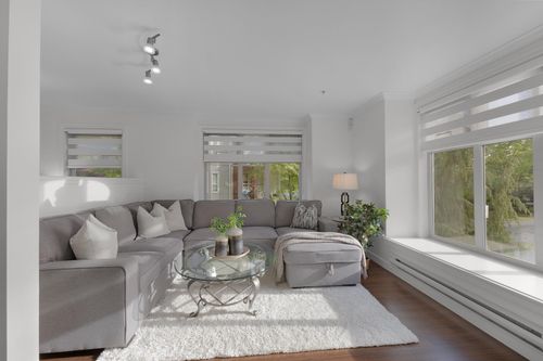 202-8084 120a St, Surrey, BC, V3W1V2 | Card Image