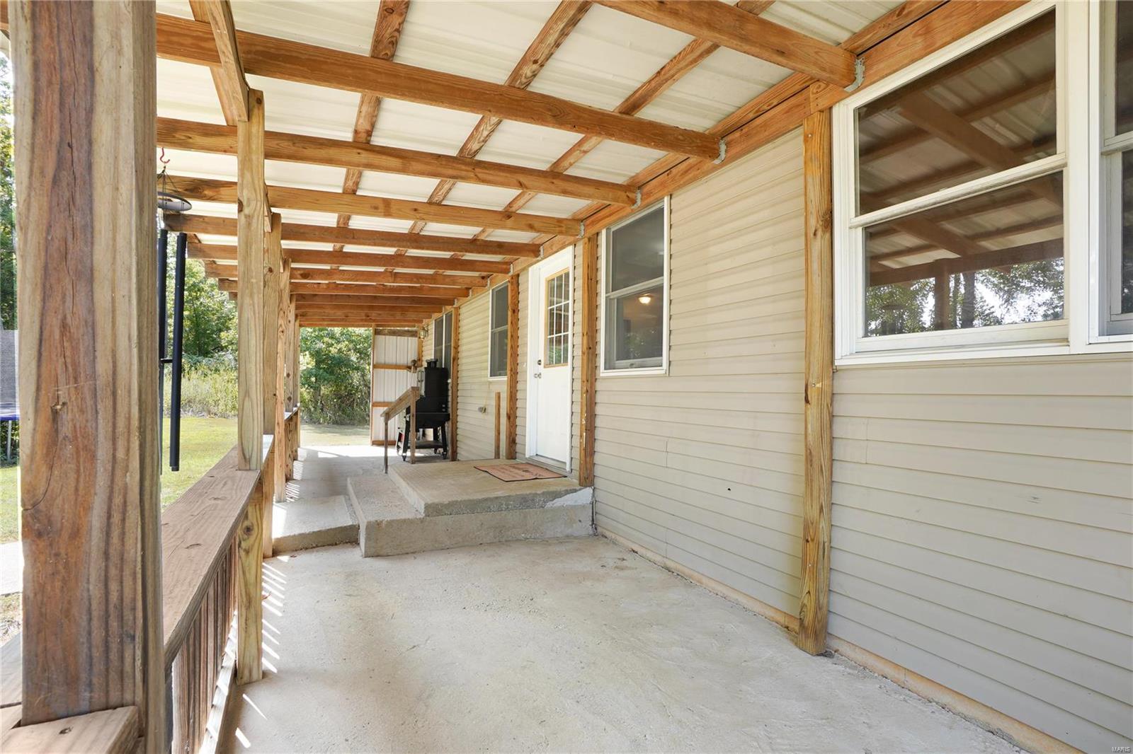 Goodrich Dr, Birch Tree, MO 65438