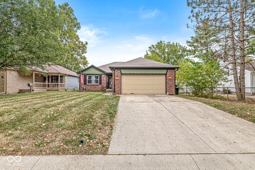 409 S Grant St, Brownsburg, IN, 46112-1332 | Card Image