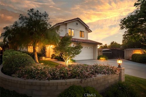 22648 Oxford Ln, Saugus, CA, 91350-3022 | Card Image