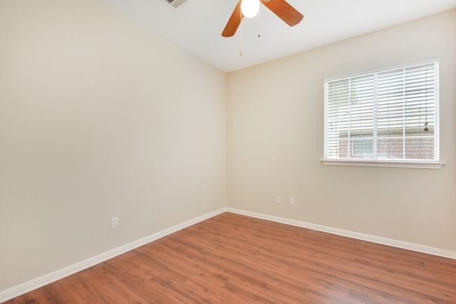 Secondary bedroom. | Image 31