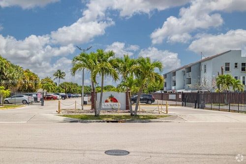 f202-1725 W 60th St, Hialeah, FL, 33012-6836 | Card Image