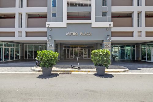 1101-303 Calle Villamil, San Juan, PR, 00907 | Card Image