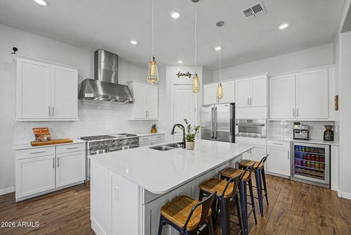 9764 E Thornbush Ave, Mesa, AZ, 85212-9125 | Card Image