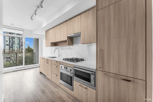 507-13350 Central Ave, Surrey, BC, V3T0S1 | Card Image