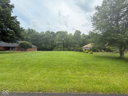 2955 Sunderland Dr, Martinsville, IN, 46151-7482 | Card Image
