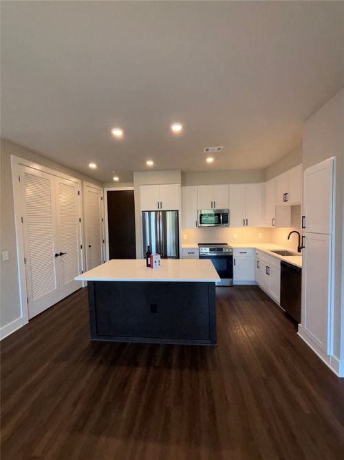apt-2218-3255 Carlisle St, Dallas, TX, 75204-1757 | Card Image