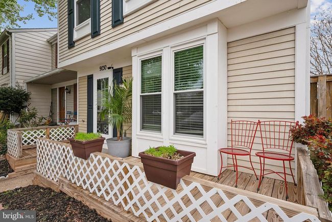 9030 Saint Steven Ct, Townhouse with 2 bedrooms, 3 bathrooms and null parking in MANASSAS PARK VA | Image 4