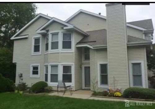 111 Lloyd Ct, East Brunswick, NJ, 08816-5692 | Card Image