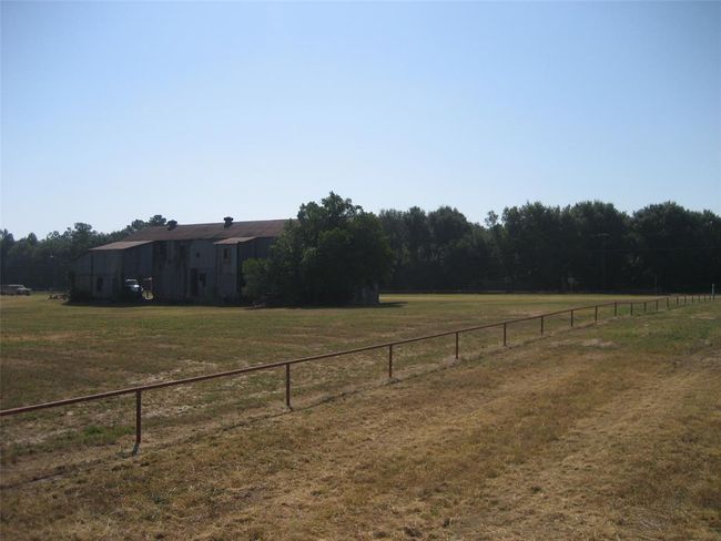 391 Fm 2423, Home with 0 bedrooms, 0 bathrooms and null parking in Grapeland TX | Image 4