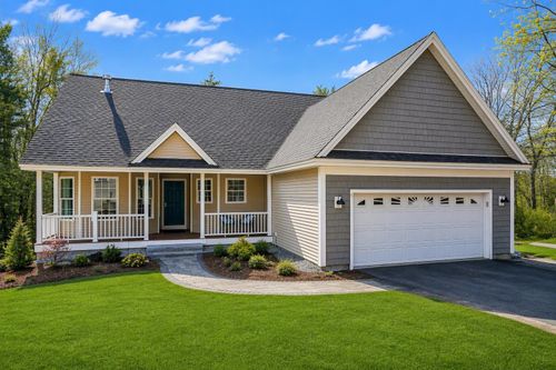 8 Sapling Ln, Sandown, NH, 03873-3204 | Card Image