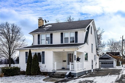 206 33rd St Nw, Canton, OH, 44709-3010 | Card Image