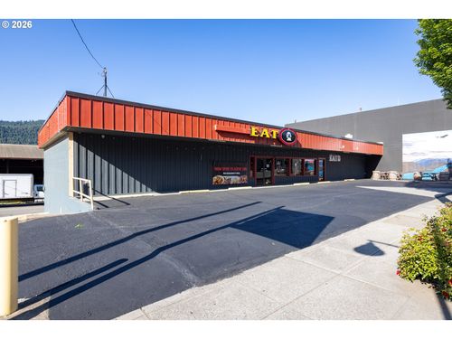 105 W Steuben St, Bingen, WA, 98605-9177 | Card Image