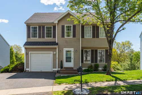 8-8 Foot Cir, Wallingford, CT, 06492-1772 | Card Image