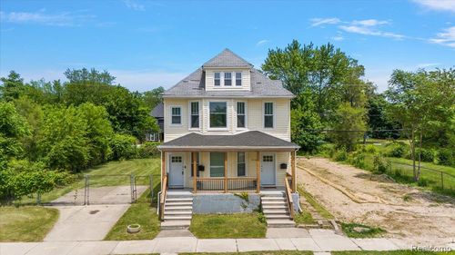 2160 Concord St, Detroit, MI, 48207-3652 | Card Image