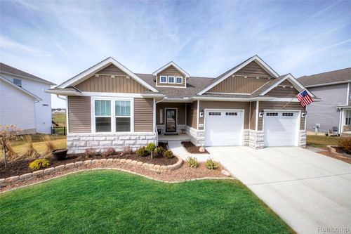 2138 Gambrel Ln, Howell, MI, 48843-5817 | Card Image