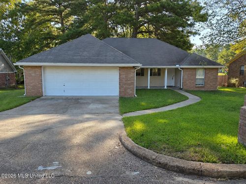 28 Watersview Dr, Jackson, MS, 39212-5630 | Card Image