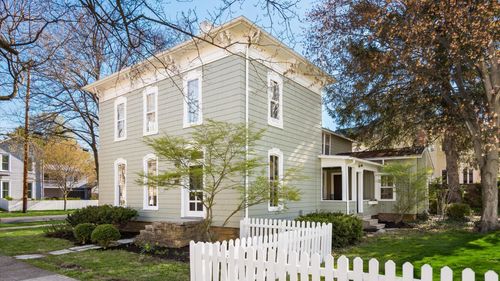 134 N Pearl St, Granville, OH, 43023-1331 | Card Image