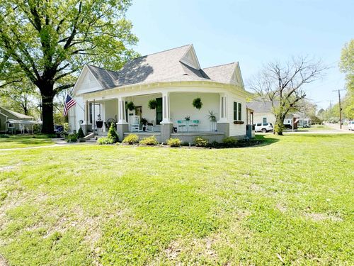 403 S College St, Halls, TN, 38040-1517 | Card Image